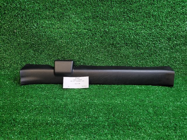 bontott SUZUKI SX4 S-Cross II Jobb első Belső Küszöb Burkolat