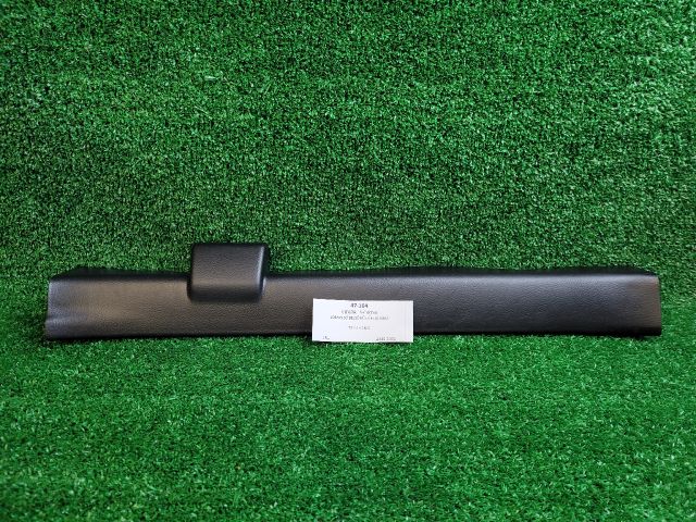 bontott SUZUKI SX4 S-Cross II Jobb első Belső Küszöb Burkolat