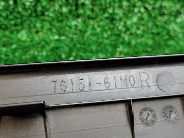 bontott SUZUKI SX4 S-Cross II Jobb első Belső Küszöb Burkolat