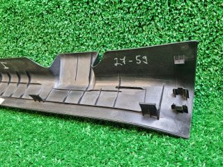 bontott SUZUKI SX4 S-Cross II Jobb első Belső Küszöb Burkolat