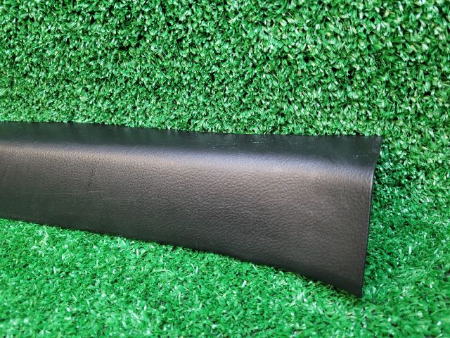 bontott SUZUKI SX4 S-Cross II Jobb első Belső Küszöb Burkolat