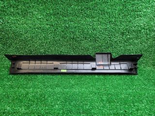 bontott SUZUKI SX4 S-Cross II Jobb első Belső Küszöb Burkolat