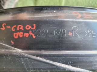 bontott SUZUKI SX4 S-Cross II Jobb első Dobbetét (Kerékjárati, Műanyag)