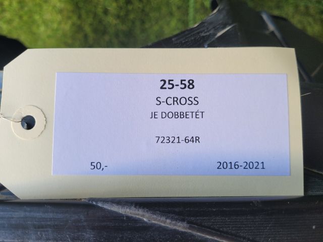 bontott SUZUKI SX4 S-Cross II Jobb első Dobbetét (Kerékjárati, Műanyag)