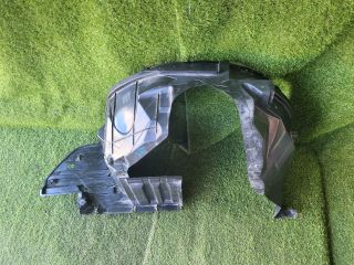 bontott SUZUKI SX4 S-Cross II Jobb első Dobbetét (Kerékjárati, Műanyag)