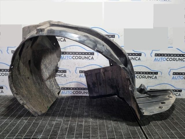 bontott SUZUKI SX4 S-Cross II Jobb első Dobbetét (Kerékjárati, Műanyag)