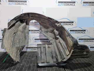 bontott SUZUKI SX4 S-Cross II Jobb első Dobbetét (Kerékjárati, Műanyag)