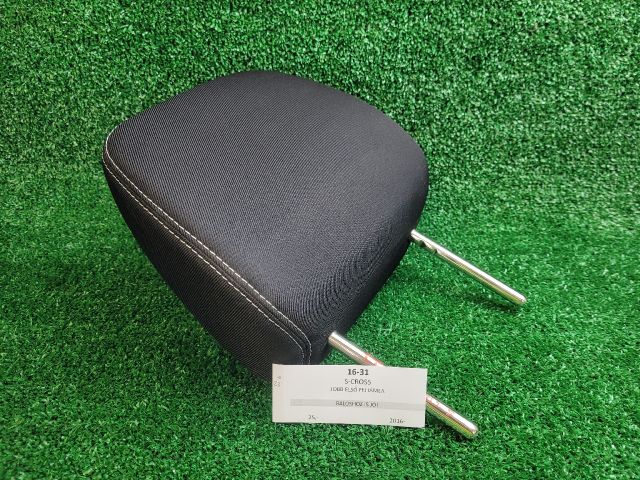 bontott SUZUKI SX4 S-Cross II Jobb első Fejtámla