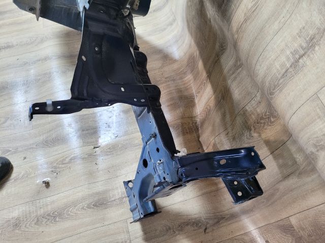 bontott SUZUKI SX4 S-Cross II Jobb első Negyed Karosszéria Csomag