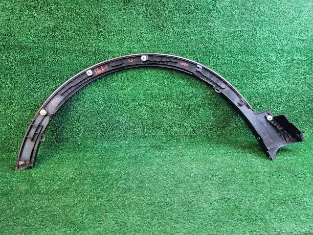 bontott SUZUKI SX4 S-Cross II Jobb első Sárvédő Szélesítő