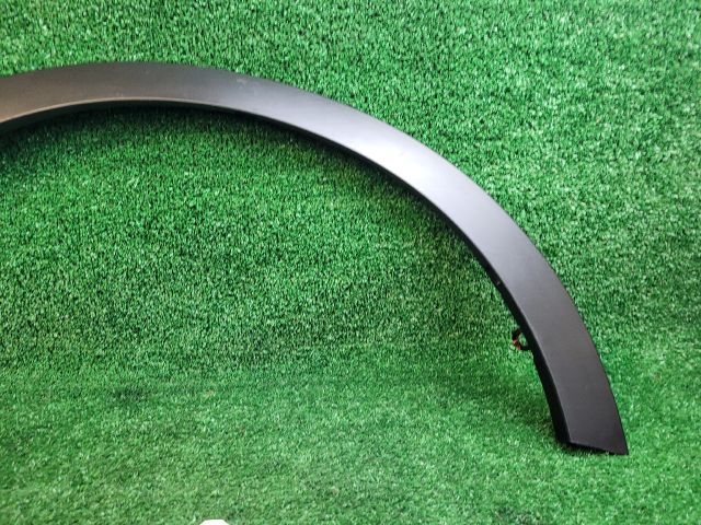 bontott SUZUKI SX4 S-Cross II Jobb első Sárvédő Szélesítő