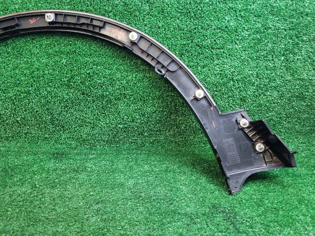 bontott SUZUKI SX4 S-Cross II Jobb első Sárvédő Szélesítő