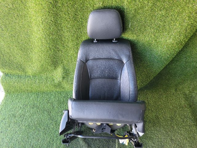 bontott SUZUKI SX4 S-Cross II Jobb első Ülés