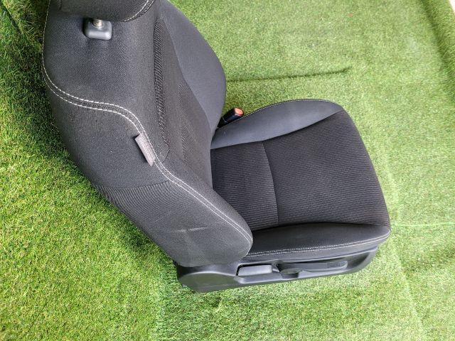 bontott SUZUKI SX4 S-Cross II Jobb első Ülés