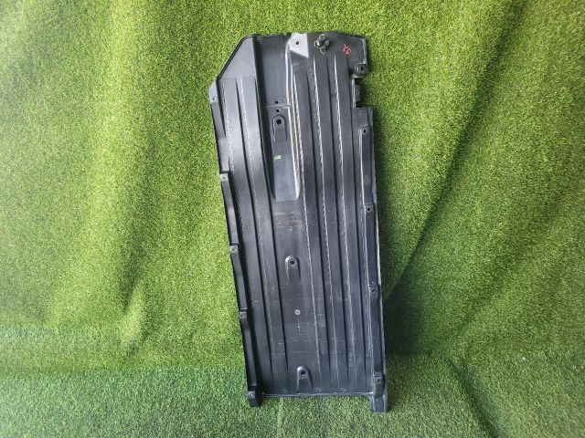 bontott SUZUKI SX4 S-Cross II Jobb Fenéklemez