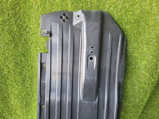 bontott SUZUKI SX4 S-Cross II Jobb Fenéklemez