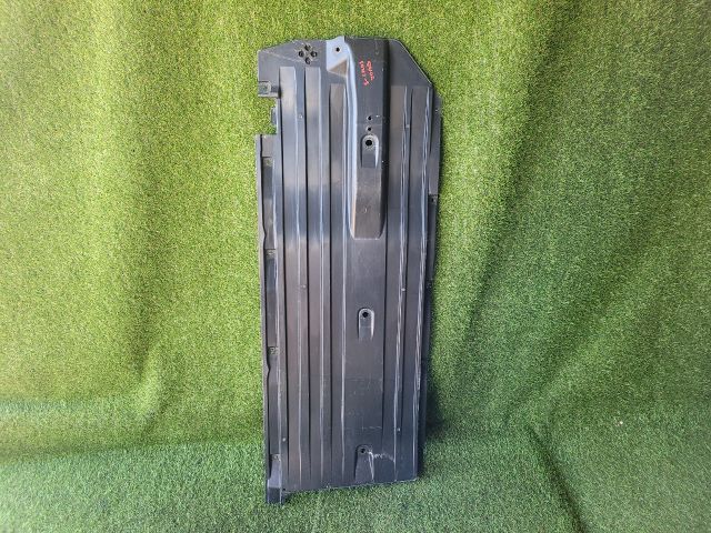 bontott SUZUKI SX4 S-Cross II Jobb Fenéklemez