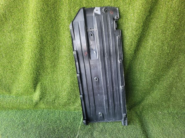 bontott SUZUKI SX4 S-Cross II Jobb Fenéklemez