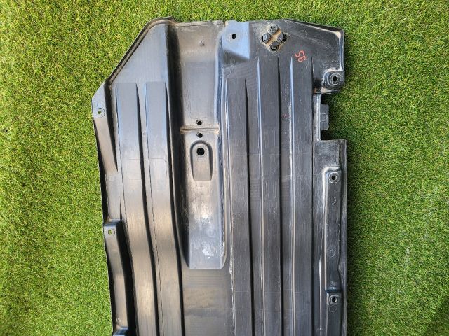 bontott SUZUKI SX4 S-Cross II Jobb Fenéklemez