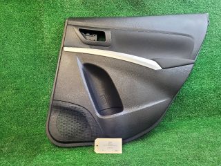 bontott SUZUKI SX4 S-Cross II Jobb hátsó Ajtó Kárpit