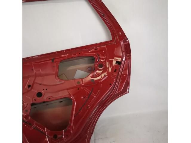 bontott SUZUKI SX4 S-Cross II Jobb hátsó Ajtó (Üres lemez)