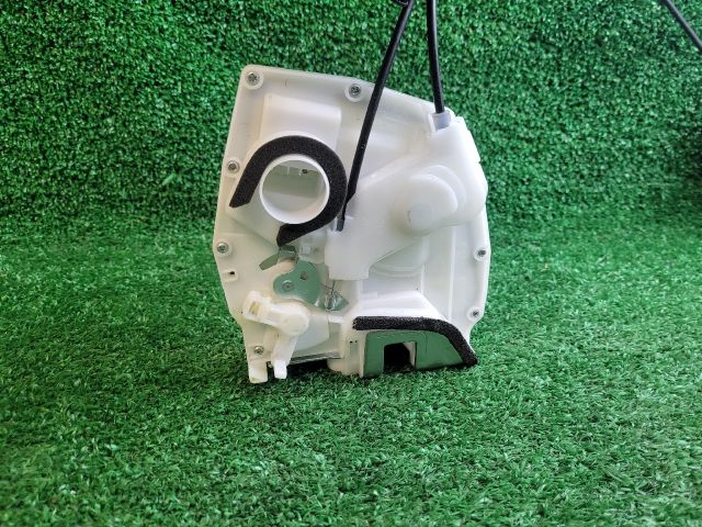 bontott SUZUKI SX4 S-Cross II Jobb hátsó Ajtózár