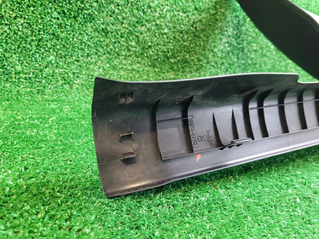 bontott SUZUKI SX4 S-Cross II Jobb hátsó Belső Küszöb Burkolat