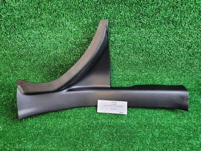 bontott SUZUKI SX4 S-Cross II Jobb hátsó Belső Küszöb Burkolat