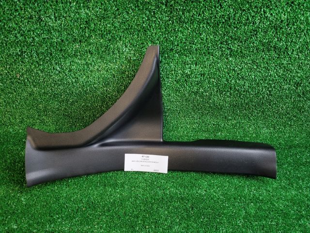 bontott SUZUKI SX4 S-Cross II Jobb hátsó Belső Küszöb Burkolat