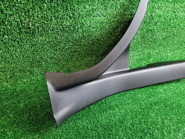 bontott SUZUKI SX4 S-Cross II Jobb hátsó Belső Küszöb Burkolat