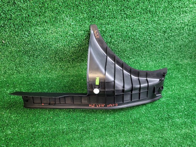 bontott SUZUKI SX4 S-Cross II Jobb hátsó Belső Küszöb Burkolat