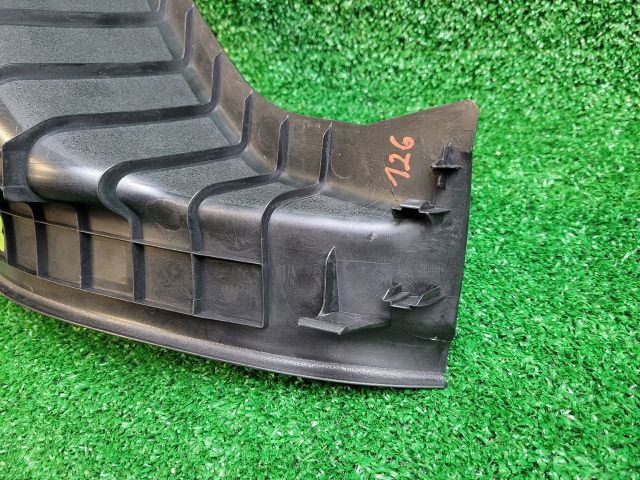 bontott SUZUKI SX4 S-Cross II Jobb hátsó Belső Küszöb Burkolat