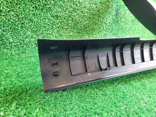 bontott SUZUKI SX4 S-Cross II Jobb hátsó Belső Küszöb Burkolat