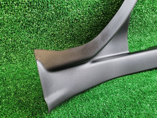 bontott SUZUKI SX4 S-Cross II Jobb hátsó Belső Küszöb Burkolat