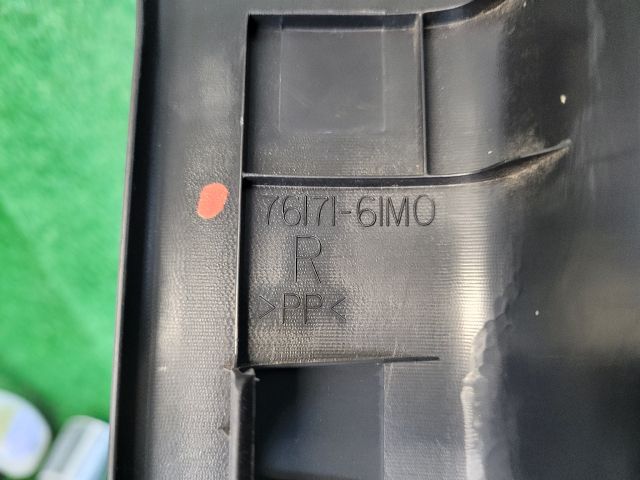 bontott SUZUKI SX4 S-Cross II Jobb hátsó Belső Küszöb Burkolat