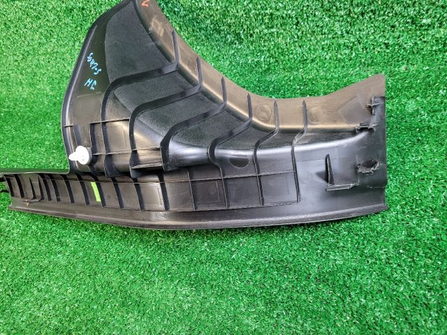 bontott SUZUKI SX4 S-Cross II Jobb hátsó Belső Küszöb Burkolat