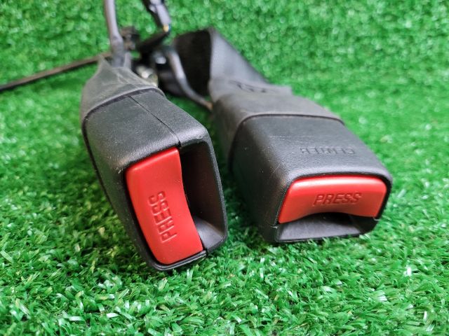 bontott SUZUKI SX4 S-Cross II Jobb hátsó Biztonsági Öv Csat