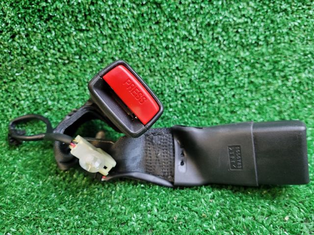 bontott SUZUKI SX4 S-Cross II Jobb hátsó Biztonsági Öv Csat