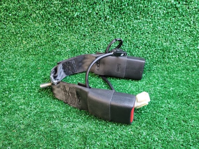 bontott SUZUKI SX4 S-Cross II Jobb hátsó Biztonsági Öv Csat