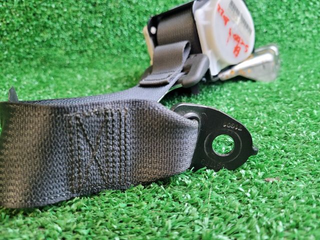 bontott SUZUKI SX4 S-Cross II Jobb hátsó Biztonsági Öv