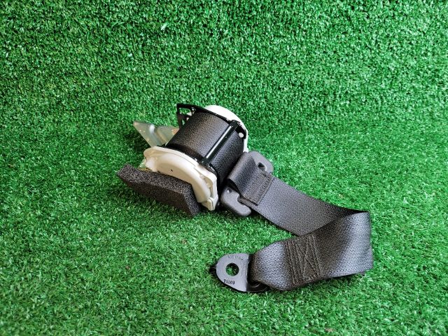 bontott SUZUKI SX4 S-Cross II Jobb hátsó Biztonsági Öv