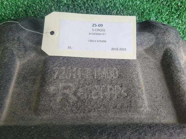 bontott SUZUKI SX4 S-Cross II Jobb hátsó Dobbetét (Kerékjárati, Műanyag)