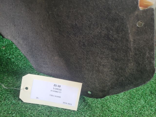 bontott SUZUKI SX4 S-Cross II Jobb hátsó Dobbetét (Kerékjárati, Műanyag)