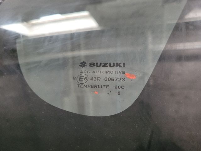 bontott SUZUKI SX4 S-Cross II Jobb hátsó Negyed Karosszéria Csomag