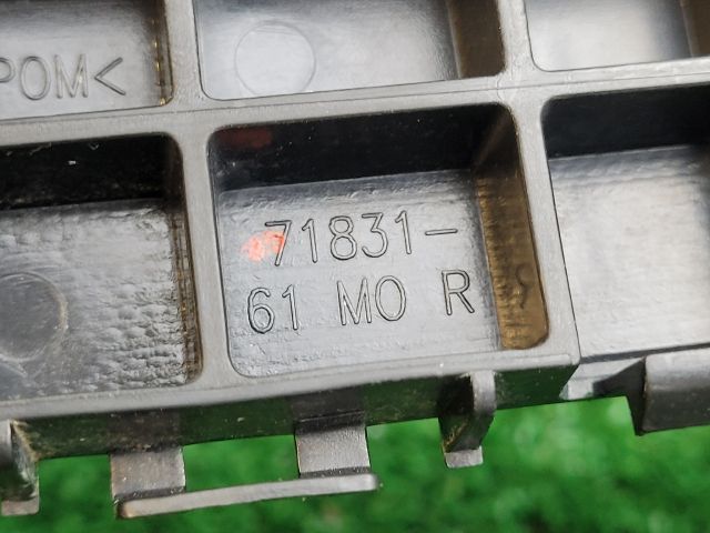 bontott SUZUKI SX4 S-Cross II Jobb hátsó Oldal Lökhárító Tartó (Műanyag)