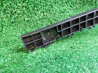 bontott SUZUKI SX4 S-Cross II Jobb hátsó Oldal Lökhárító Tartó (Műanyag)