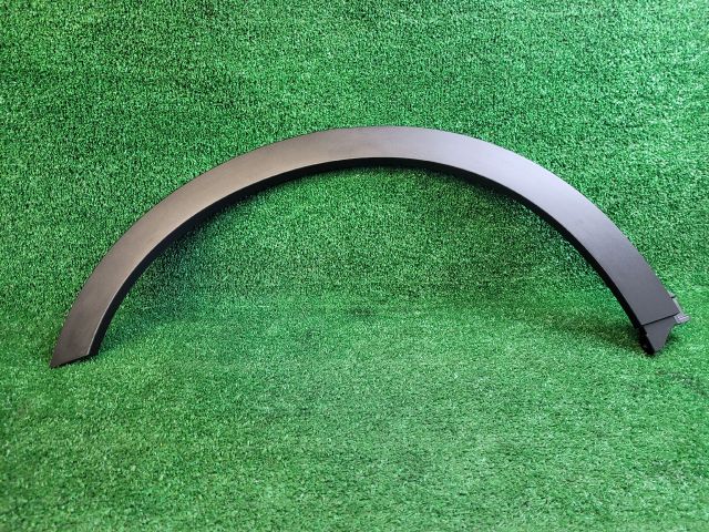 bontott SUZUKI SX4 S-Cross II Jobb hátsó Sárvédő Szélesítő