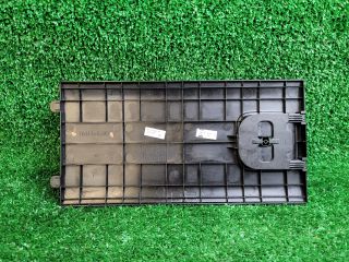 bontott SUZUKI SX4 S-Cross II Jobb hátsó Tároló Rekesz Fedél