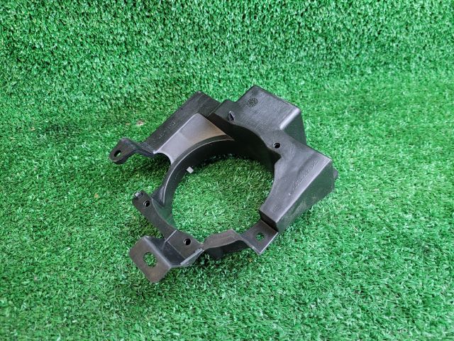 bontott SUZUKI SX4 S-Cross II Jobb Ködfényszóró Tartó