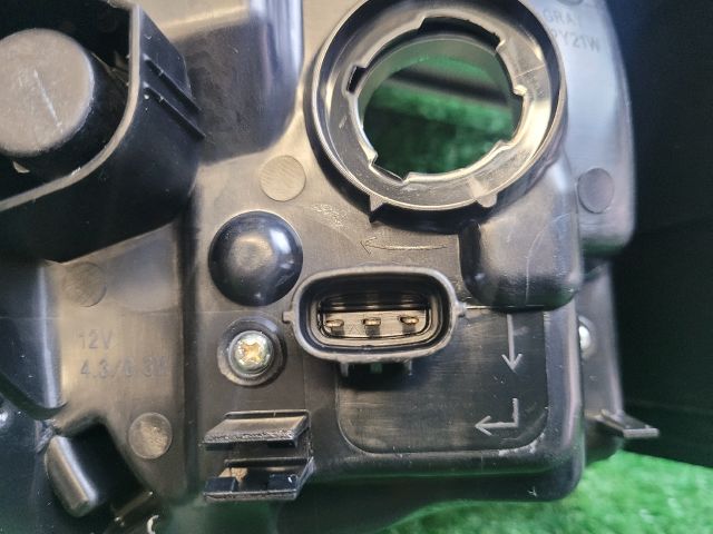 bontott SUZUKI SX4 S-Cross II Jobb Külső Hátsó Lámpa